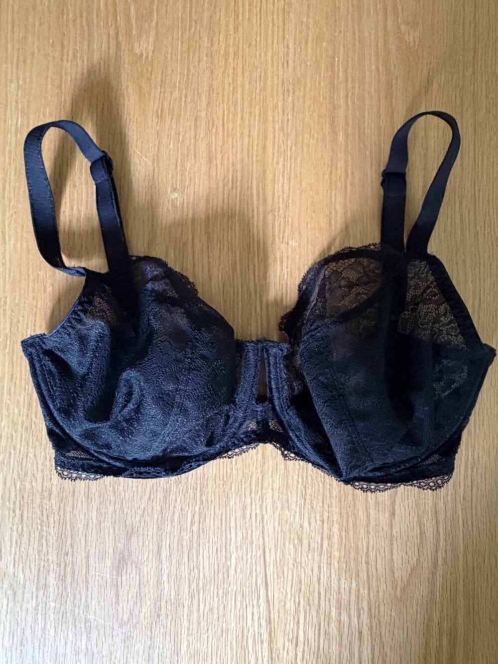 Lot of four 30G black bras - Picture 6 of 9